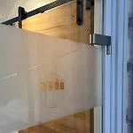 Theresia Apartamento