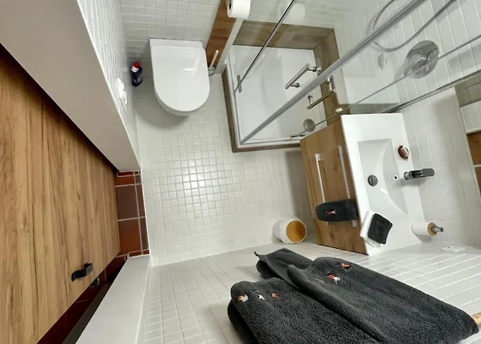 Theresia Apartment *